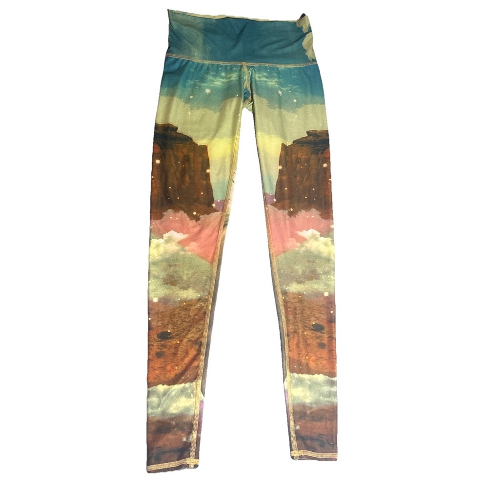 Teeki Women's Yoga Hot Pants Leggings Wrangler Unicorn Size XS